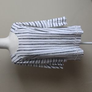 JM Collection black and white rayon blend top Size M